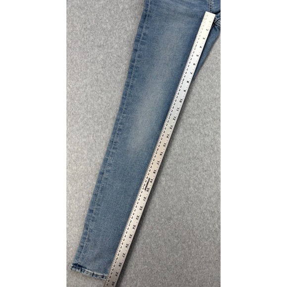 Levi's Premium 311 Shaping Skinny Jeans Women Sz 24 Blue Medium Wash Denim Basic - Picture 10 of 10